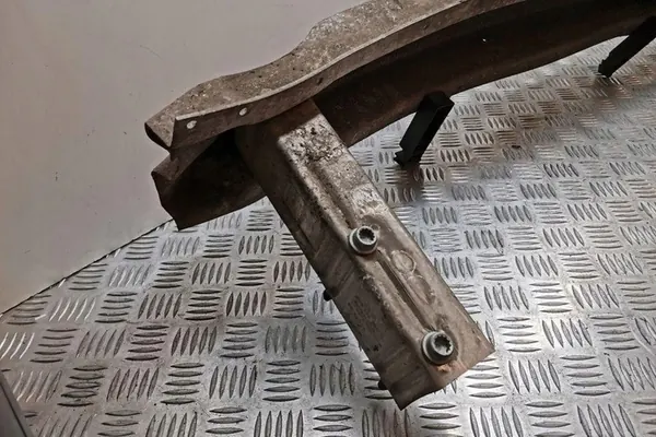 Viga de para-choque traseiro AUDI A4 AVANT 2007 8E0807331B image 5