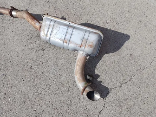 VITO 639 LIFT 10-14 2.2 Exhaust Muffler A6394903881 image 2