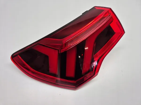 AUDI Q3 II Lámpara Trasera Izquierda LED Original 2018- image 2