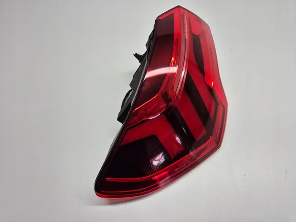 AUDI Q3 II Lámpara Trasera Izquierda LED Original 2018- image 3