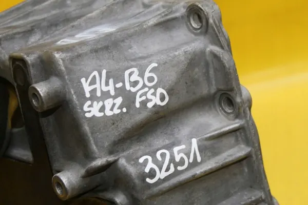 Cárter de transmisión OEM 01J301212F para Audi A4 B6 3.0 image 8
