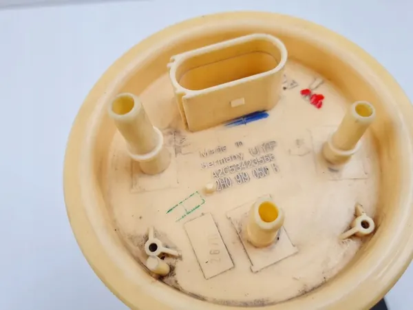 Unidade de fornecimento de combustível Volkswagen Amarok 2012 OE 2H0 919 050 B image 8