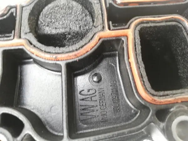 Intake Manifold VW PASSAT B7 2.0L Diesel 103kW 2011 image 3