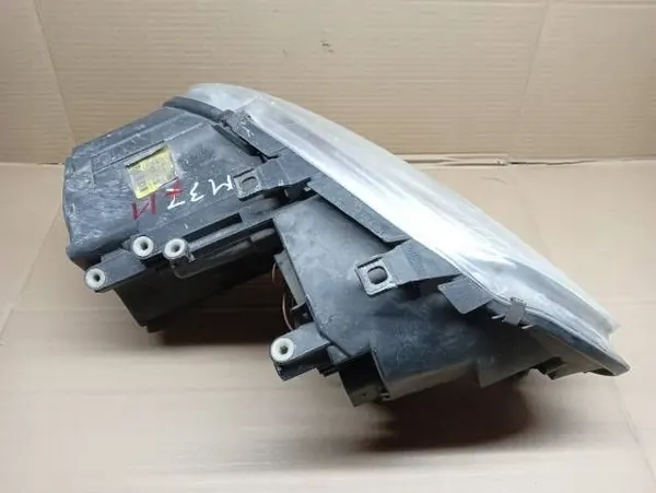 Farol dianteiro esquerdo VW Touran image 3