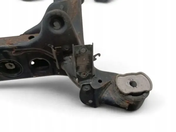 Viga trasera Porsche Macan OEM 95B505235D image 3
