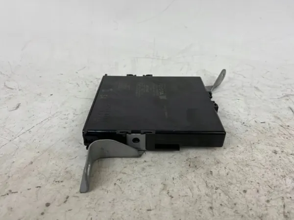 Módulo sin llave Toyota OEM 8999062020 - Usado image 5