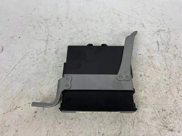 Módulo sin llave Toyota OEM 8999062020 - Usado image 6
