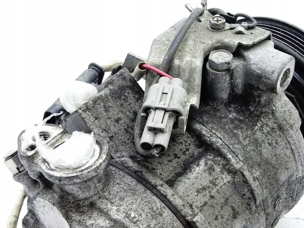 Mercedes A W176 W117 AC-kompressori A0038304460 image 4