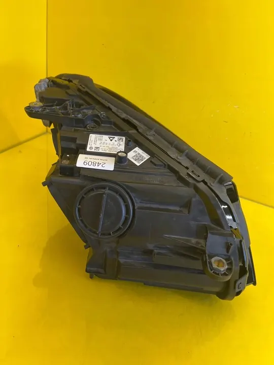 Linker Koplamp Mercedes C-Klasse W205 18-21 Full LED Multibeam A2059061506 image 3