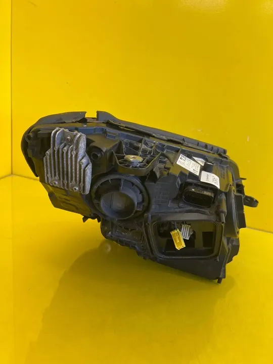 Linker Koplamp Mercedes C-Klasse W205 18-21 Full LED Multibeam A2059061506 image 4