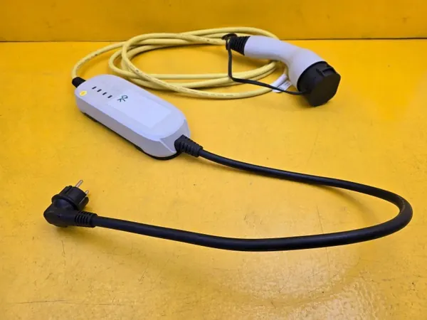 Gebrauchtes Volkswagen OE Ladekabel 1EA971675 image 2