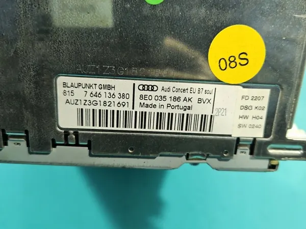 Audi A4 B7 Tehdasradio OEM 8E0035186AK image 7