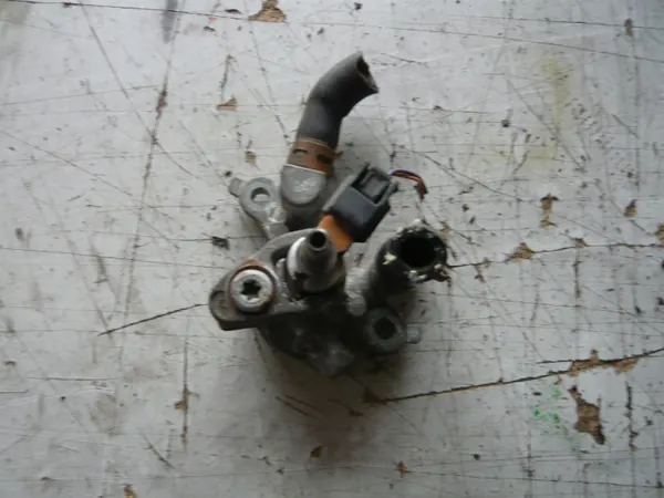 Inyector quinto Renault OE 8200950712 para Megane III 1.9 DCI image 2
