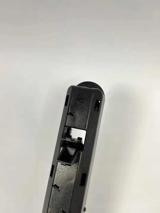 Rücklicht Glühbirnenhalter rechts OEM ULO 3832017 Mercedes image 5