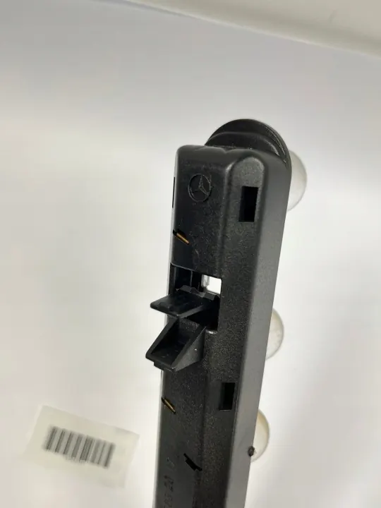 Rücklicht Glühbirnenhalter rechts OEM ULO 3832017 Mercedes image 9