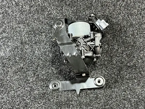 Pompe servo frein Ford Transit OEM NK412A451AC image 5