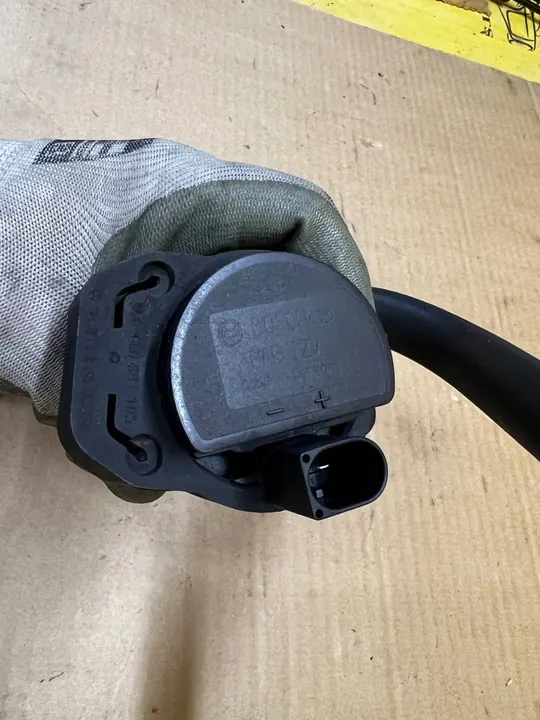 Bomba de manguera de agua Mercedes GL X166 3.0 CDI OEM image 4