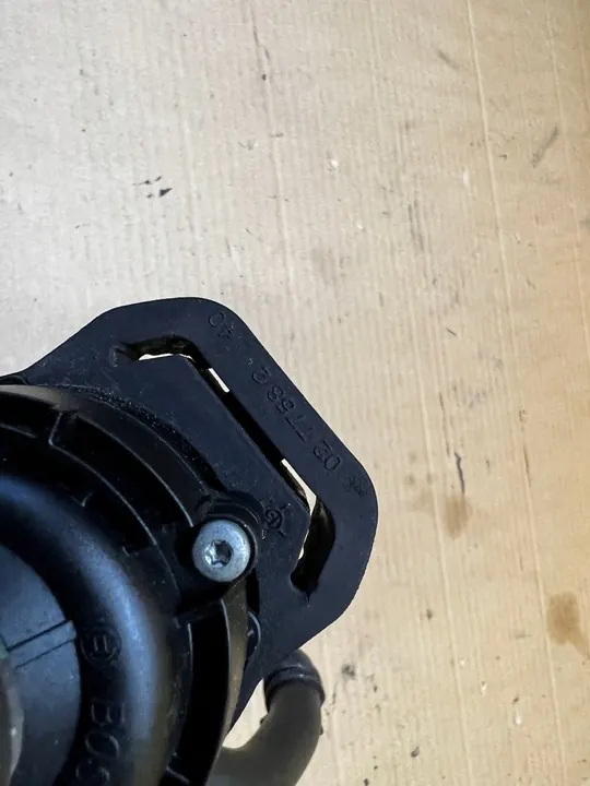 Bomba de manguera de agua Mercedes GL X166 3.0 CDI OEM image 6