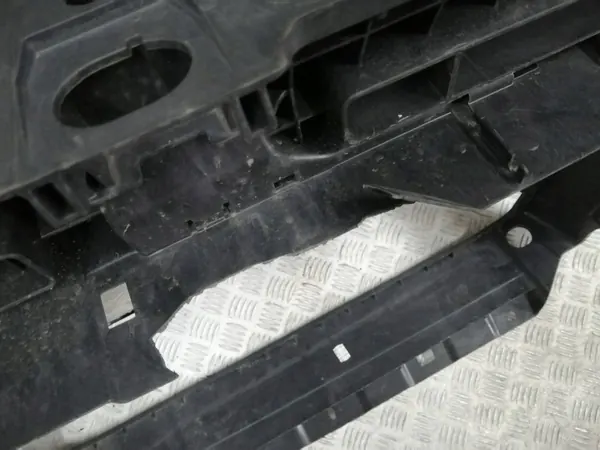 OEM 571805594K Frontgurtverstärkung für VW Tiguan 3 image 6