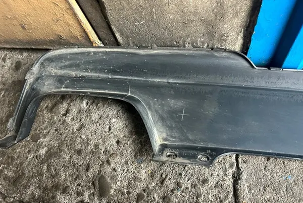 BMW 5 F10 F11 Takaspoileri image 5