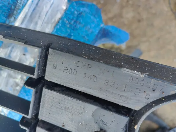 Griglia Paraurti Anteriore Renault Scenic II image 6