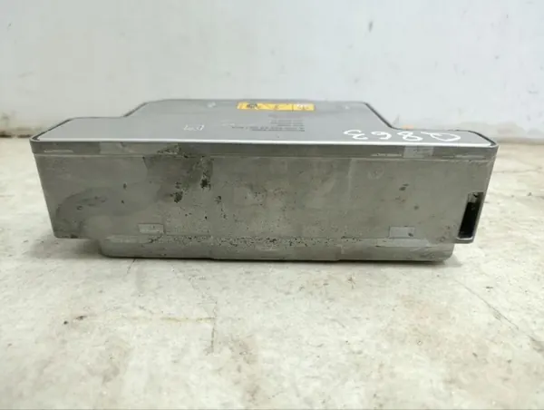 Mercedes-Benz EQE Kühlmittelheizer OEM A0008358500 image 6