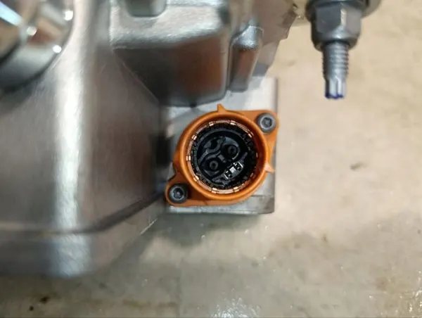 Mercedes-Benz EQE Kühlmittelheizer OEM A0008358500 image 7
