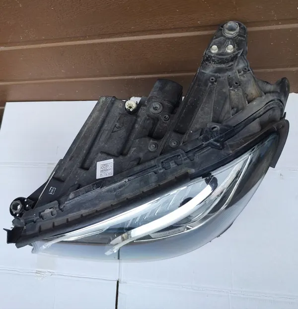 Linker koplamp hoge prestaties Mercedes W213 A2139066701 image 2