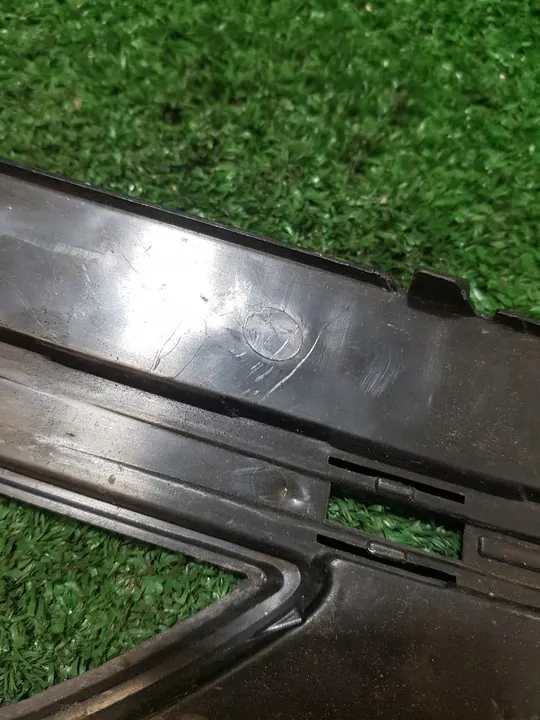 Rejilla de Parachoques Izquierda Audi A4 B8 Frontal 8K0807682M image 5