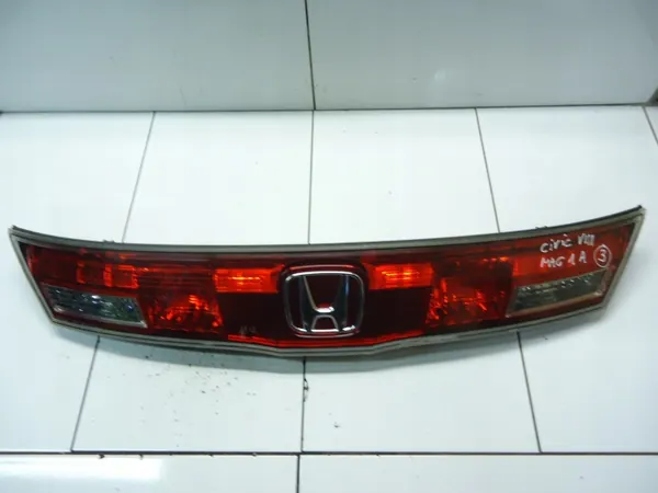 Honda CR-V VIII 2.2 I-CDTI UFO Feu Stop Arrière 132-16721 image 3