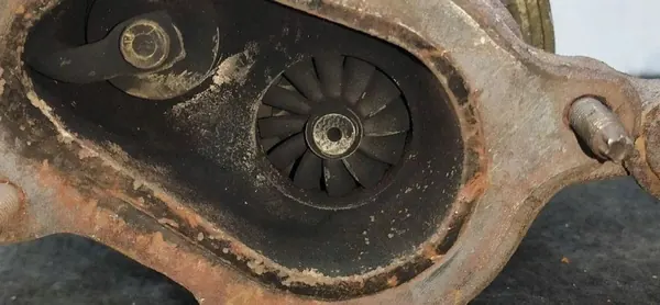 Turbo usado OEM H8200483650 para Renault Master image 5
