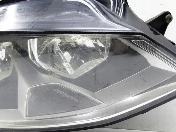 Farol dianteiro direito VW Golf VII image 4