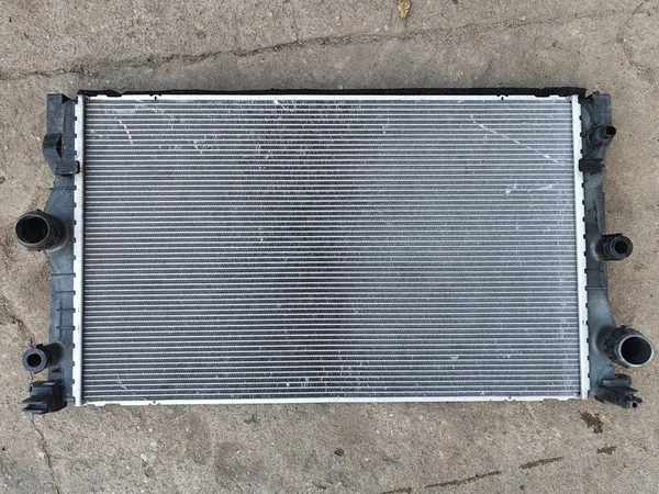 BMW G30 G32 G11 G15 Kylare 8474824 8576506 8590047 image 6