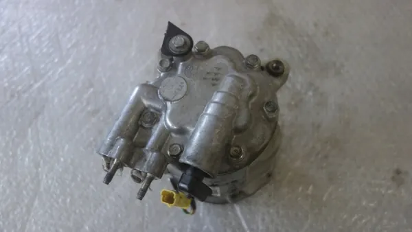 Compresor de aire acondicionado CITROEN C5 III 3.0 HDI 9800849780 image 3
