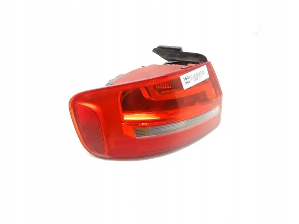 Luz trasera izquierda Audi A4 B8 Sedan image 3