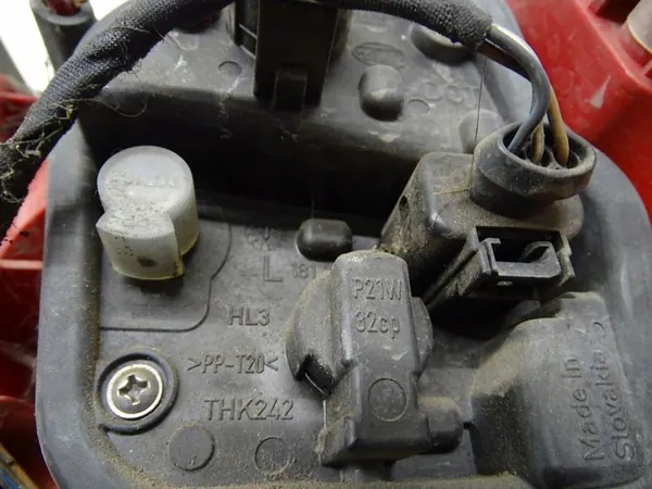 Luz trasera izquierda Audi A4 B8 Sedan image 7