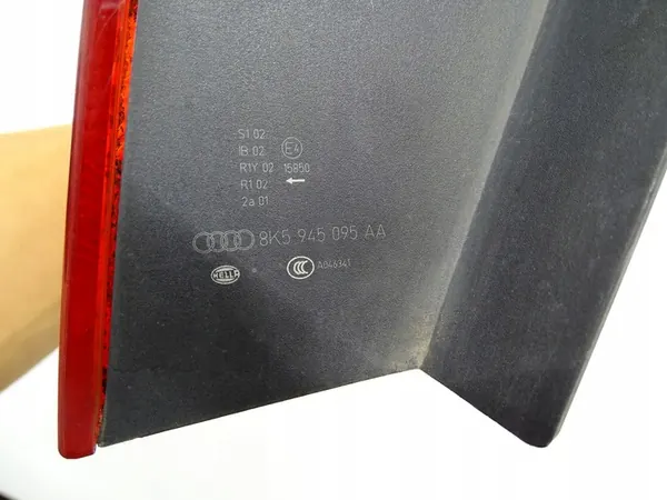 Luz trasera izquierda Audi A4 B8 Sedan image 8