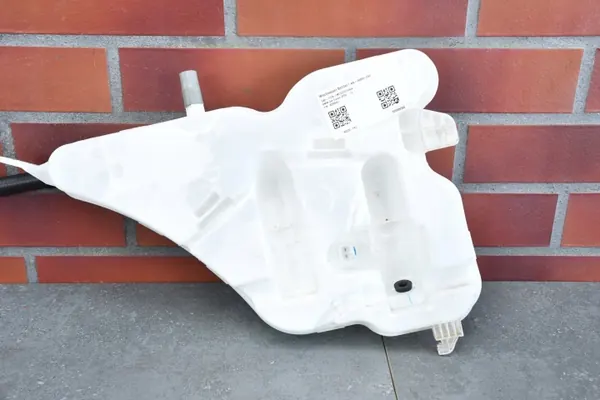 Réservoir lave-glace BMW OEM 9478352 pour Série 2/3/4 image 4