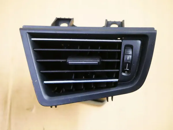 Rejilla ventilación izquierda salpicadero BMW 9166889 image 2