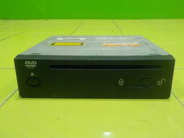 Land Rover CD-Wechsler OEM 8H4210E887AC - Gebraucht image 2