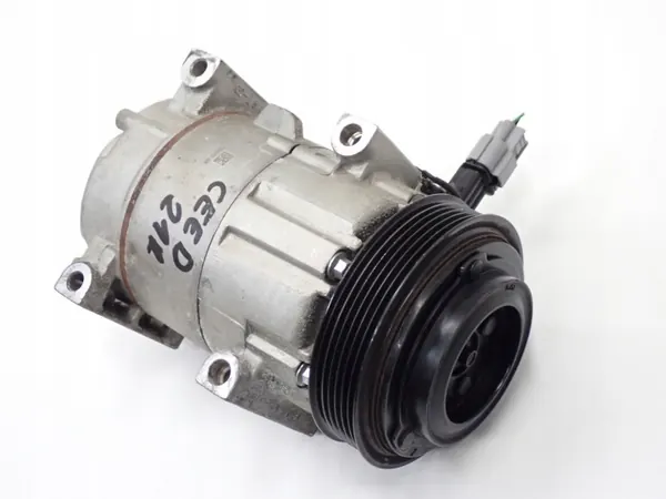 Compresseur Climatisation OEM 97701-G4300 Kia Ceed III image 3