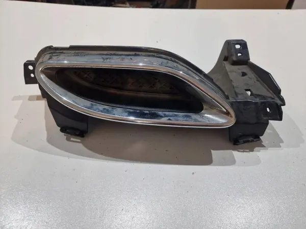 Mercedes-pakopää OEM A2138855201 - Oikea puoli image 2