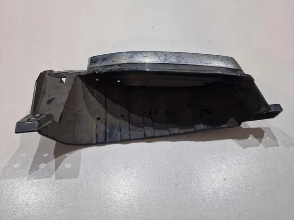 Mercedes-pakopää OEM A2138855201 - Oikea puoli image 6