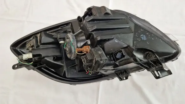 Phare droit OEM 20-B027B pour Toyota Yaris 2007 image 3