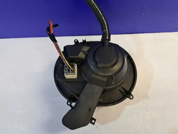 Motor de aquecimento Volvo S60 I 2.4L 120kw 2001 OEM 9171479 image 2