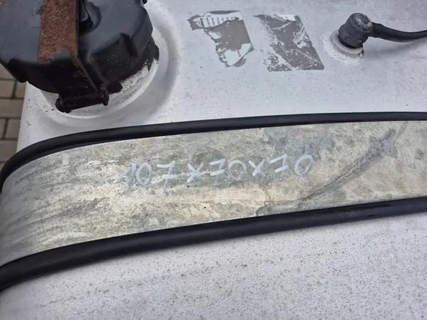 Réservoir de carburant 107x70x70 complet MAN TGX TGS Euro 6 image 2