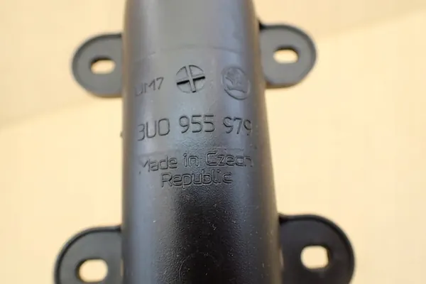 SKODA SUPERB 1 06- Rechter Koplampreiniger Deksel 3U0955979 OE image 6