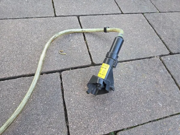 PEUGEOT 407 Koplampreinigers Pomp Slang Set 9648976280 image 9