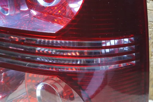 Höger bakljus VW Touran I Lift 1T0945096N image 5