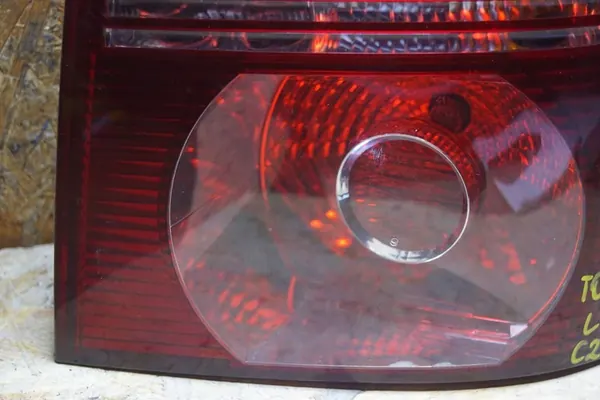 Höger bakljus VW Touran I Lift 1T0945096N image 7